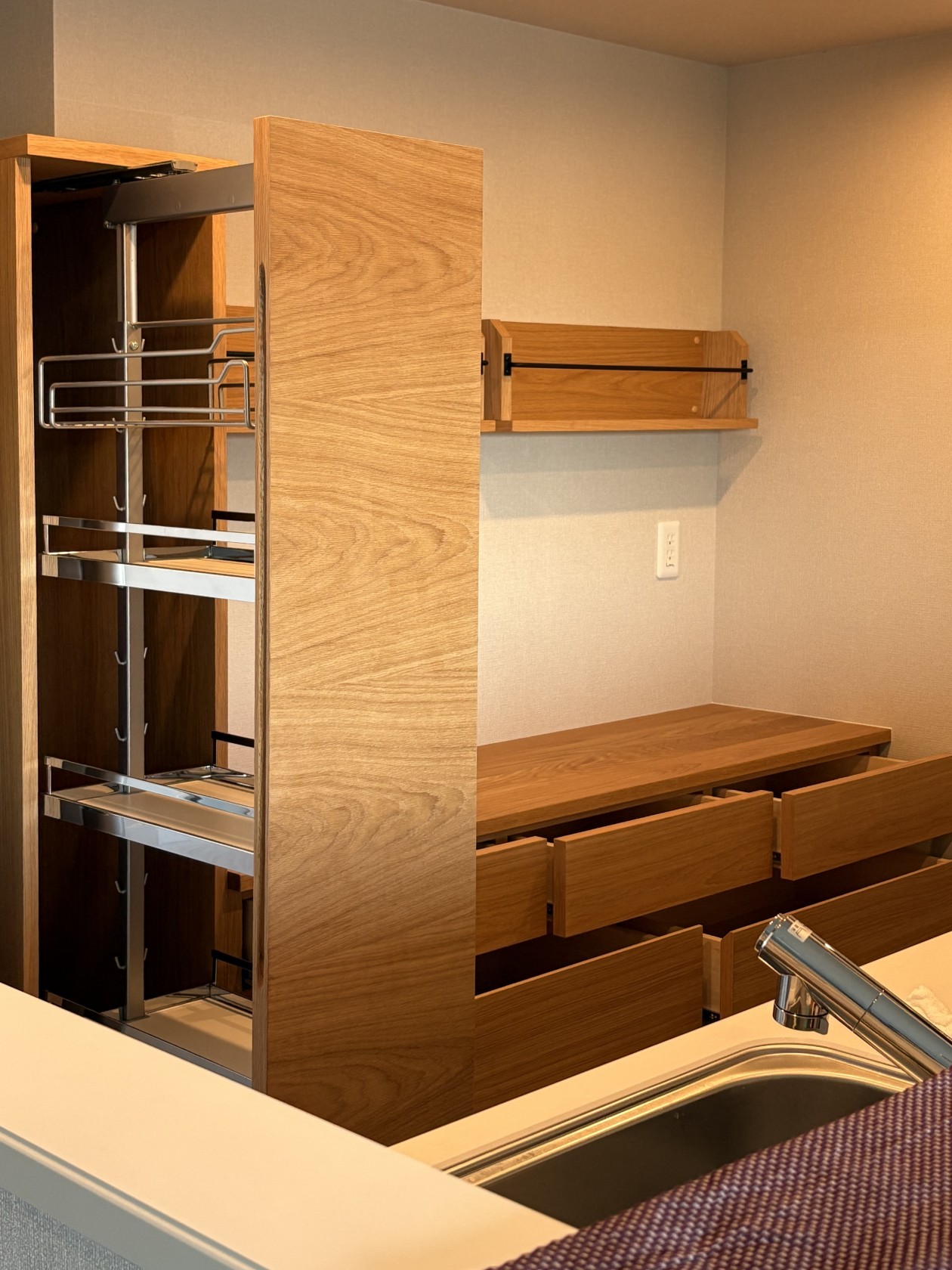 Full Order Cup Board